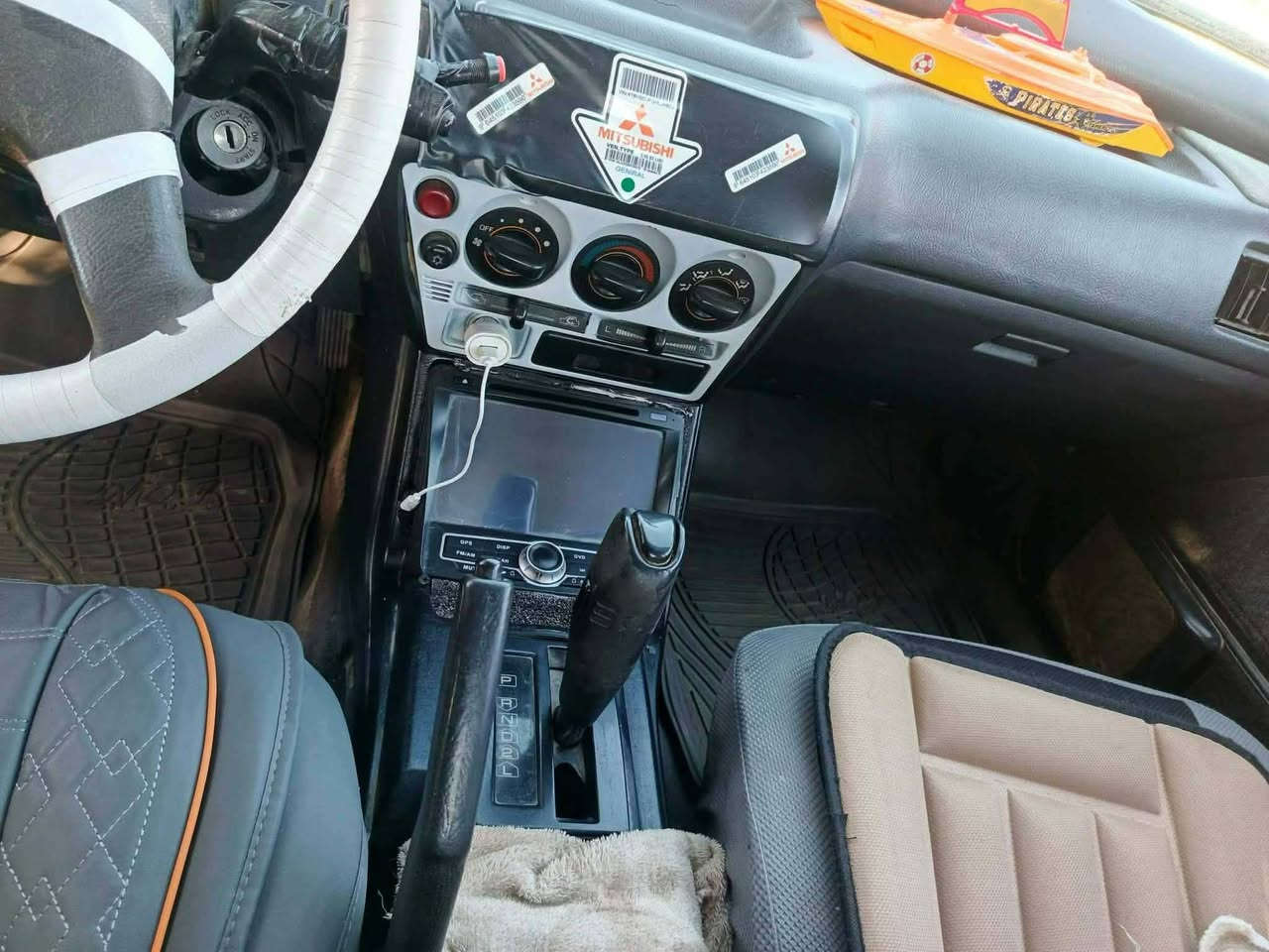 مسبوشي كلن سياره داخل خارج نظيف مكينه كير جدد كير اتو( سنويه 29)مكانه ديالئ شهربان بيع( سعره30)(مكلف بل نشر)اتصل***********
