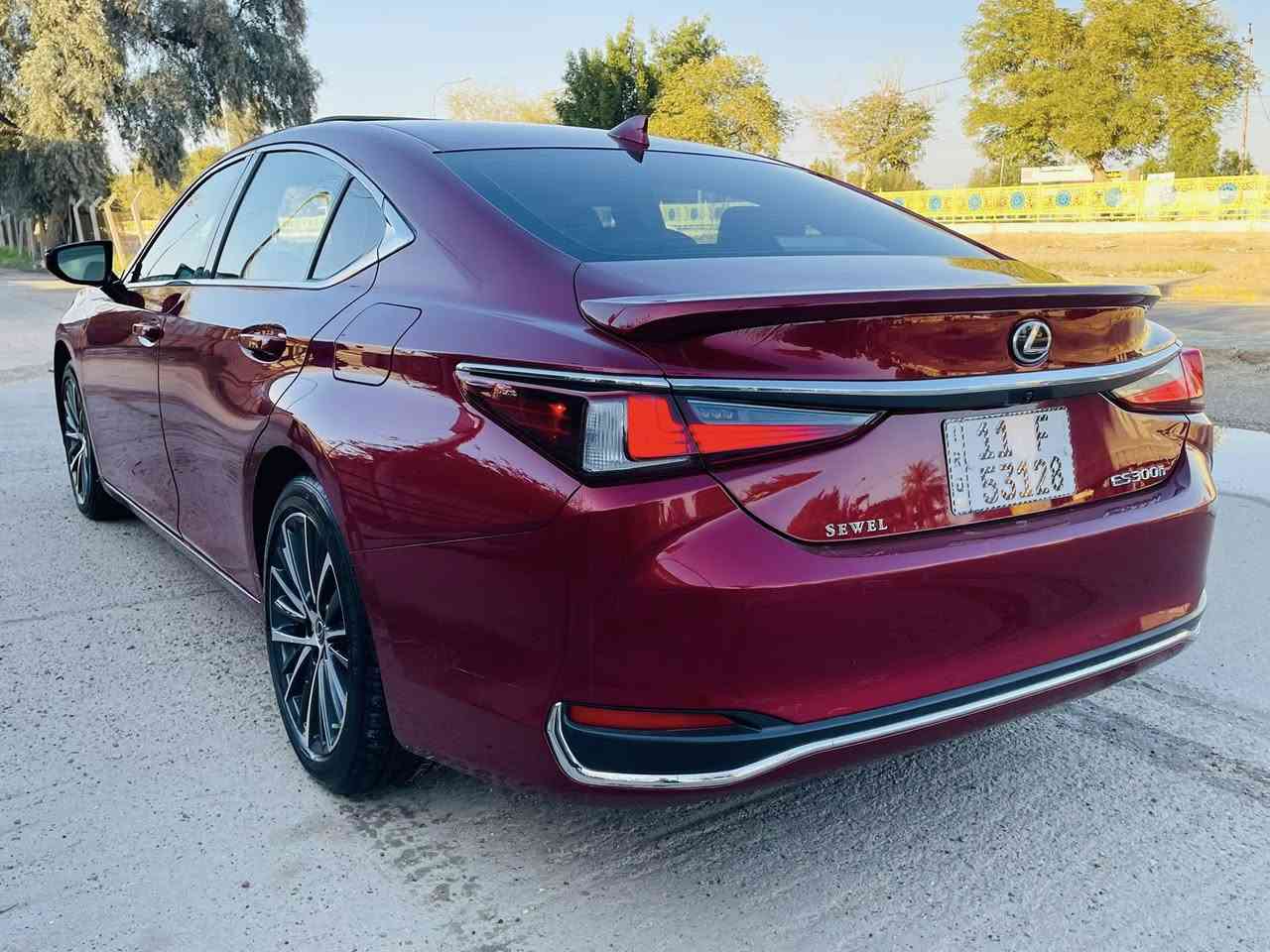 - [ ]
السلام عليكم للبيع  
رقم بغداد بسمي 
Lexus es 300 h 2025هايبرد 
السيارة فول مواصفات ١/١ 
ماشية 11 الف miles 
حادثها تبديل بنيد فقط + صبغ ربع جاملغ امامي فقط بعض من مواصفات السيارة
كامره خلفيه
حساسات امامي و خلفي
 داخل عسلي 
رادارات امامي و وجانبي 
نقاط عمياء 
تحديد مسار 
مثبت سرعة تفاعلي 
تدفئة تبريد كشنات مع خرن ميموري 
تدفئة ستيرن 
فتحة سقف 
داتا شو 
نظام صوتي من JBL 
شاشة جبيرة نظام كار بلي وايرليس 
شحن لاسلكي  
مري شفط وكهرباء 
وبيها بعد هواي مواصفات معروفة 
السيارة جاهزة بدون نقص 
سعرها ٢٩٠ مجال بسيط 
مكان السيارة بغداد 
***********
