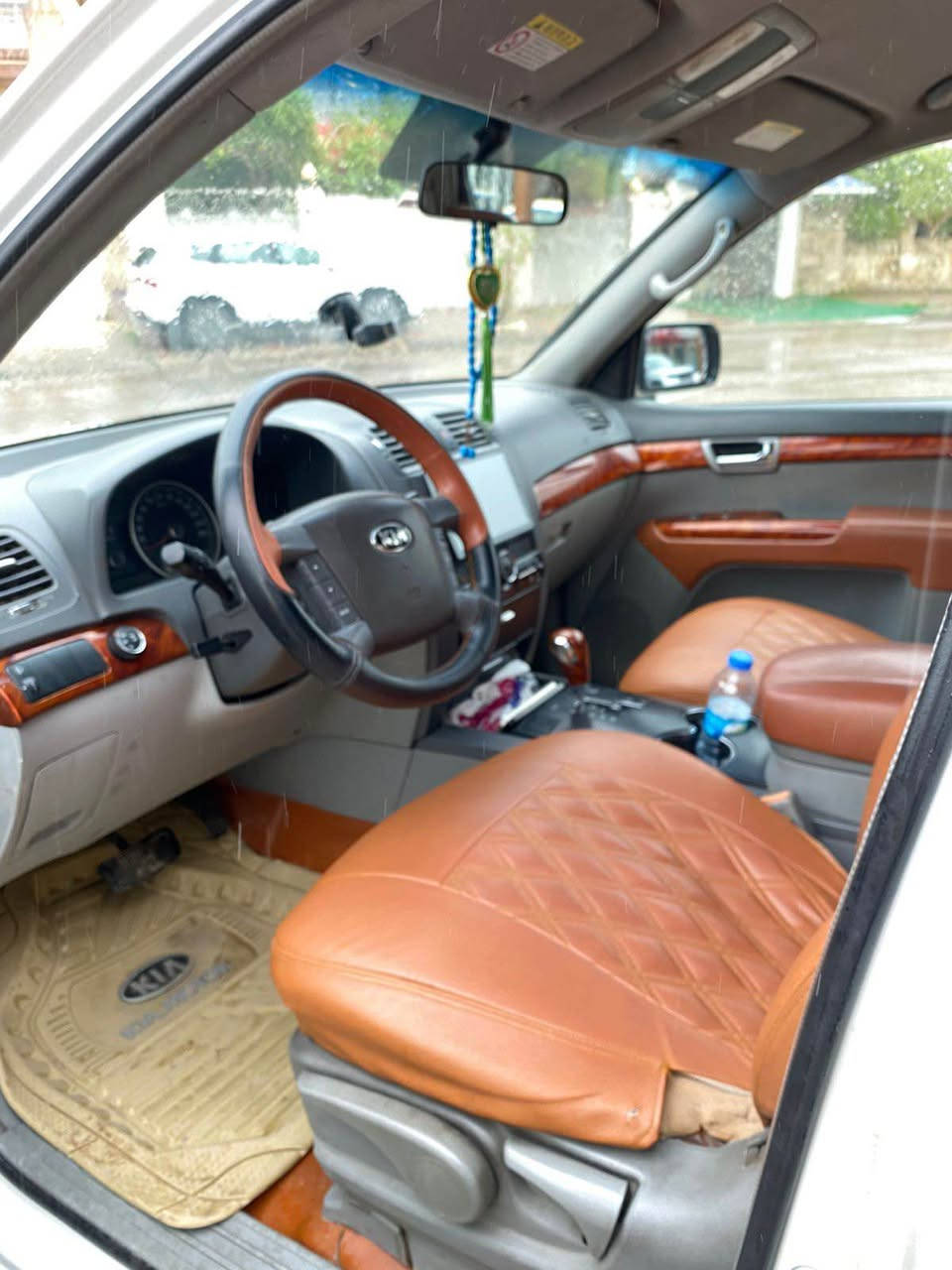 كيا موهافي 2011
خليجي 
مكينة 3.6L كبس مامفتوح ماشي ٢٠٨كم
كير مكينة اكسل تبريد كهربائييات بدون عيب 
مواصفات ٧راكب تبريد مركزي فورويل 
شاشة امامية وشاشة خلفية كاميرا…
خمس قطع صبغ بونيت جامرلغ امامي وخلفي وبابين.
بيها شويه بطانة ارباك سستم 
رقم اربيل سنوية منتهية
سعر ١٢٠$ 
سيارة حلوة ونظيفة وعاليئة مالبيت 
عنوان اربيل 
للاستفسار اكثر واتساب *********** أربيل, العراق
