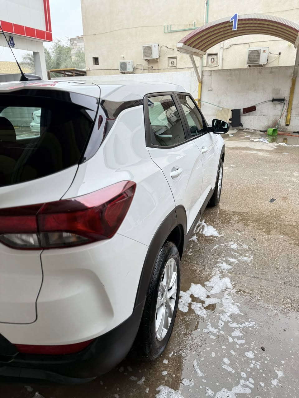 السعر $160 وبيها مجال
وارد امريكي 
مكفوله 
تقرير غرق تعمل وتسيرر
السياره جاهزه مبيها أي نقص
موديل2024
ماشيه 15 كم
المكان في البصرة
***********
