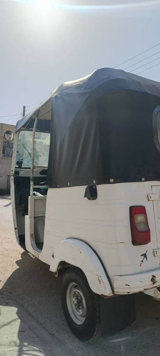 سلام عليكم إخوان تكتك نظيفه ٢٠ مرقم   شراي يتصل مكان بغداد الزعفرانة جسر ديالى ‏‪***********‬‏
