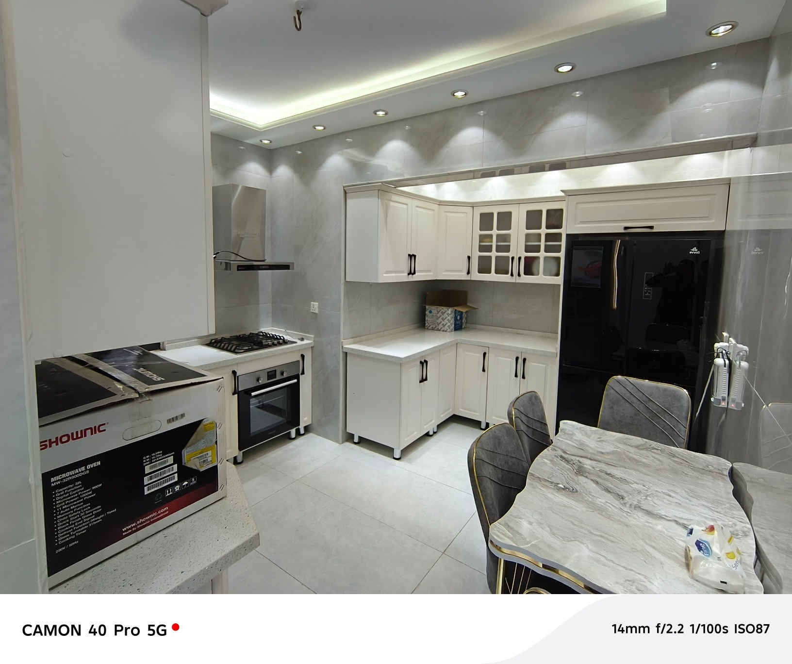 مكتب_ارض_السيدية_العقاري

🏡 للبيع – شقة سكنية مرممة درجة اولى غير مسكونة مع اثاث جديد كوالتي جداً عالي غير مستخدم نهائيا مجهزة بالكامل

📍 الموقع: السيدية – شقق مجمع 5 مجاور دائرة الكهرباء

📐 المساحة:102م

✨ تفاصيل العقار:

🔹 طابق ثاني:
محتويات الشقة
 •غرفة نوم عدد ٢ مؤثث كامل
 •صالة
 •مطبخ
 •خدمات
 •بلكونة
 •
 •
 • 

السعر // 190   مليون قابل للتفاوض 

💼 إذا كنت تبحث عن فرص استثمارية مميزة في منطقة السيدية، لا تتردد بالتواصل معنا في مكتب ارض السيدية
هـ📞
***********
 
***********
عنوان المكتب شارع الأمن او (( المنظمة)) مجاور مدرسة اسكندرونة
