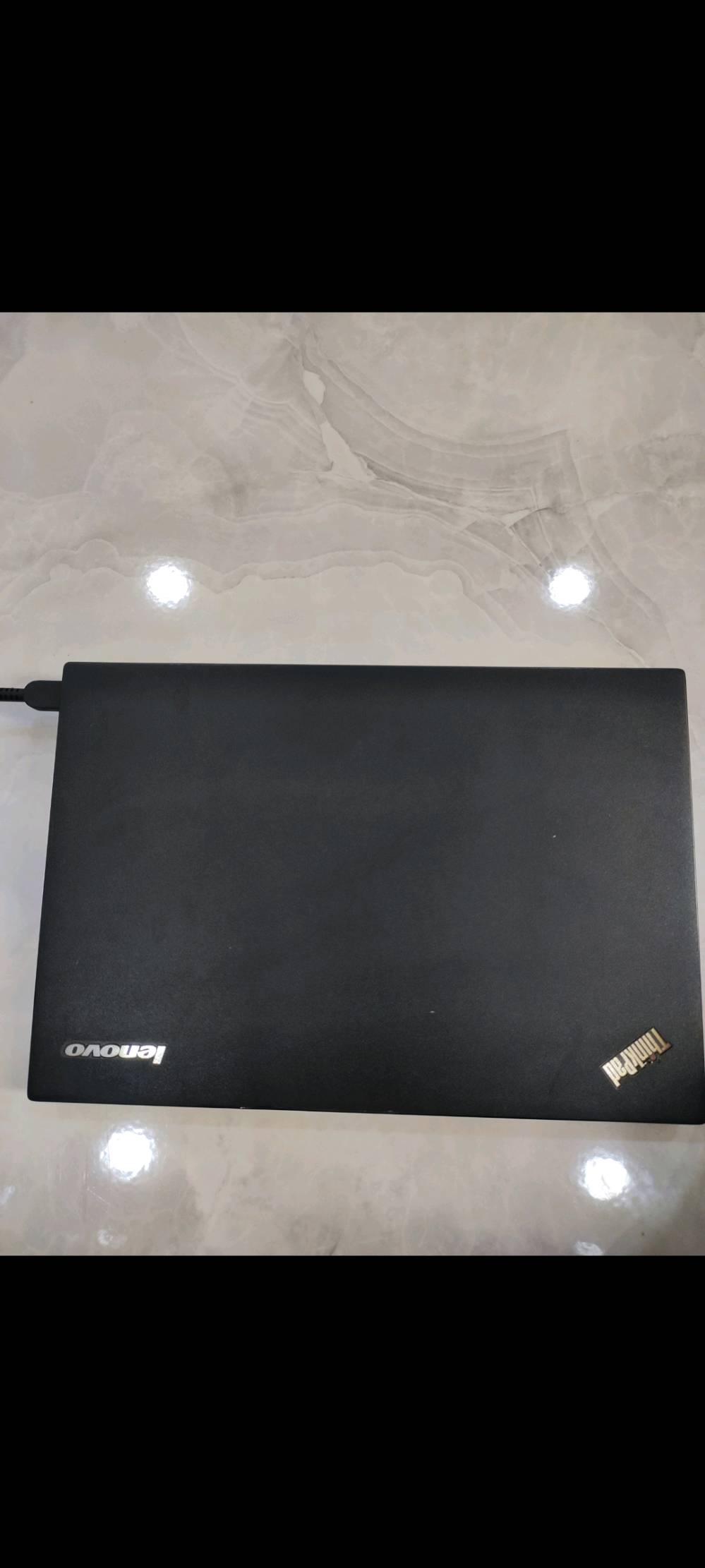 لابتوب لينوفو.... 
 الشركة: لينوفو (Lenovo)
النظام: ويندوز 10 هوم (64 بت)
المعالج: معالج بسرعة 1.90 جيجاهرتز
الذاكرة (الرام): 8 جيجابايت (8192 ميجابايت)
DirectX: إصدار DirectX 12