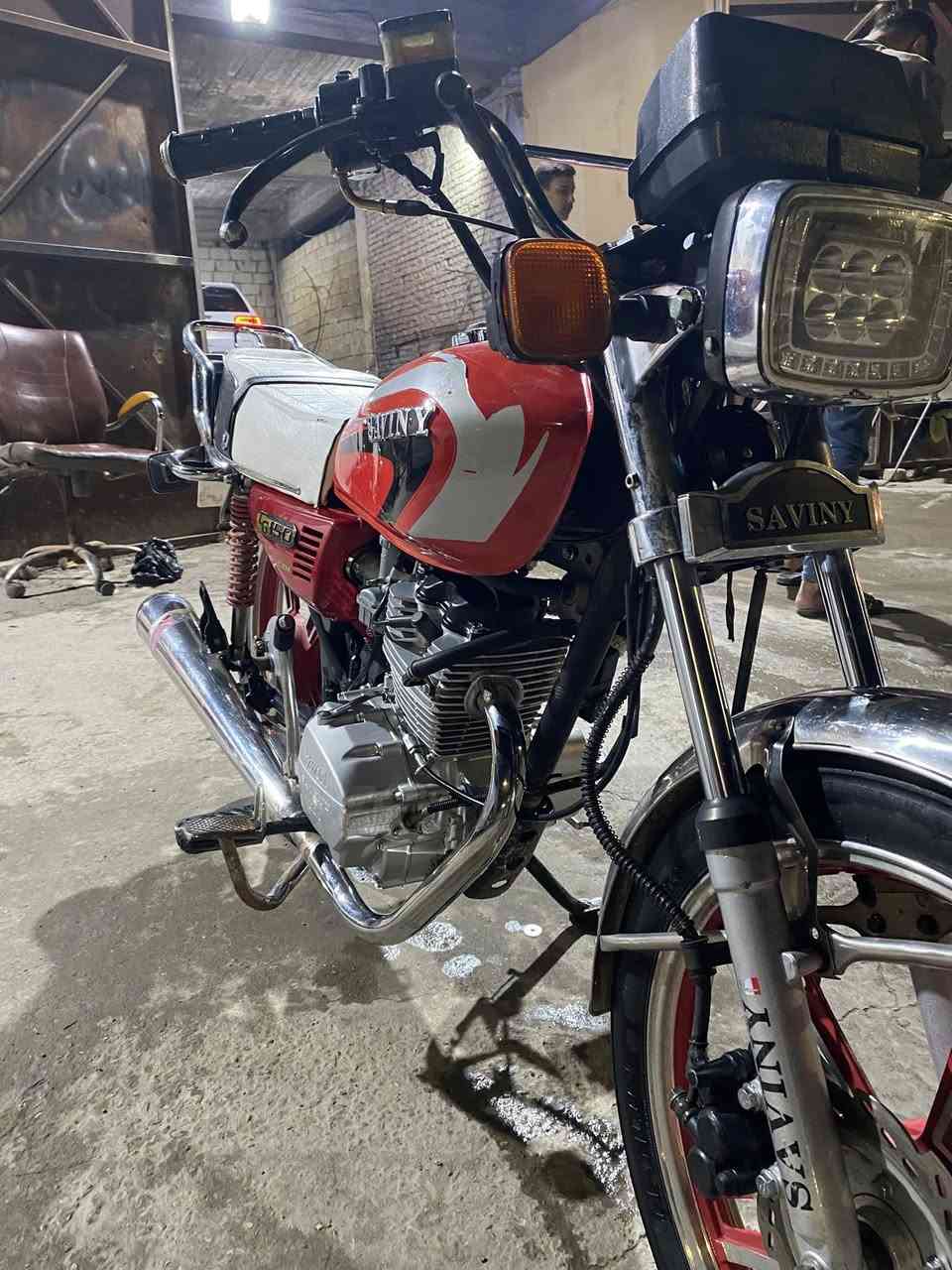 ‏سلام عليكم دراجة للبيع سيفان موديل 21 بلادية خين من الله أي نقص ما بها مكاني بعقوبة الوثبة
 ‏سعر خاص 
￼رقم الهاتف ***********
