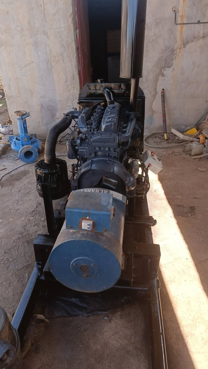 سلام عليكم للبيع مولده المحرك بيركنز صيني مجفت كله جديد عله السحك وراس توليد 10 كيلو  50امبير ما ذب عليه كلشي السعر مليون وسبعميه المكان واسط قضاء الحي الاستفسار عله الرقم ***********/***********
