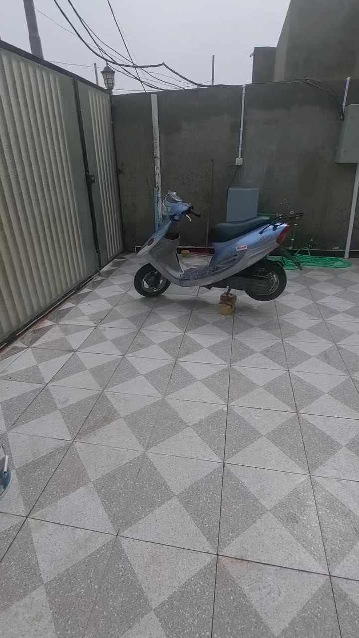 السلام عليكم دراجه بيجي حاويه كفاله عامه والشراي يتصل ع رقم ولي مو شراي لا يطب ‭0780 130 1917‬
