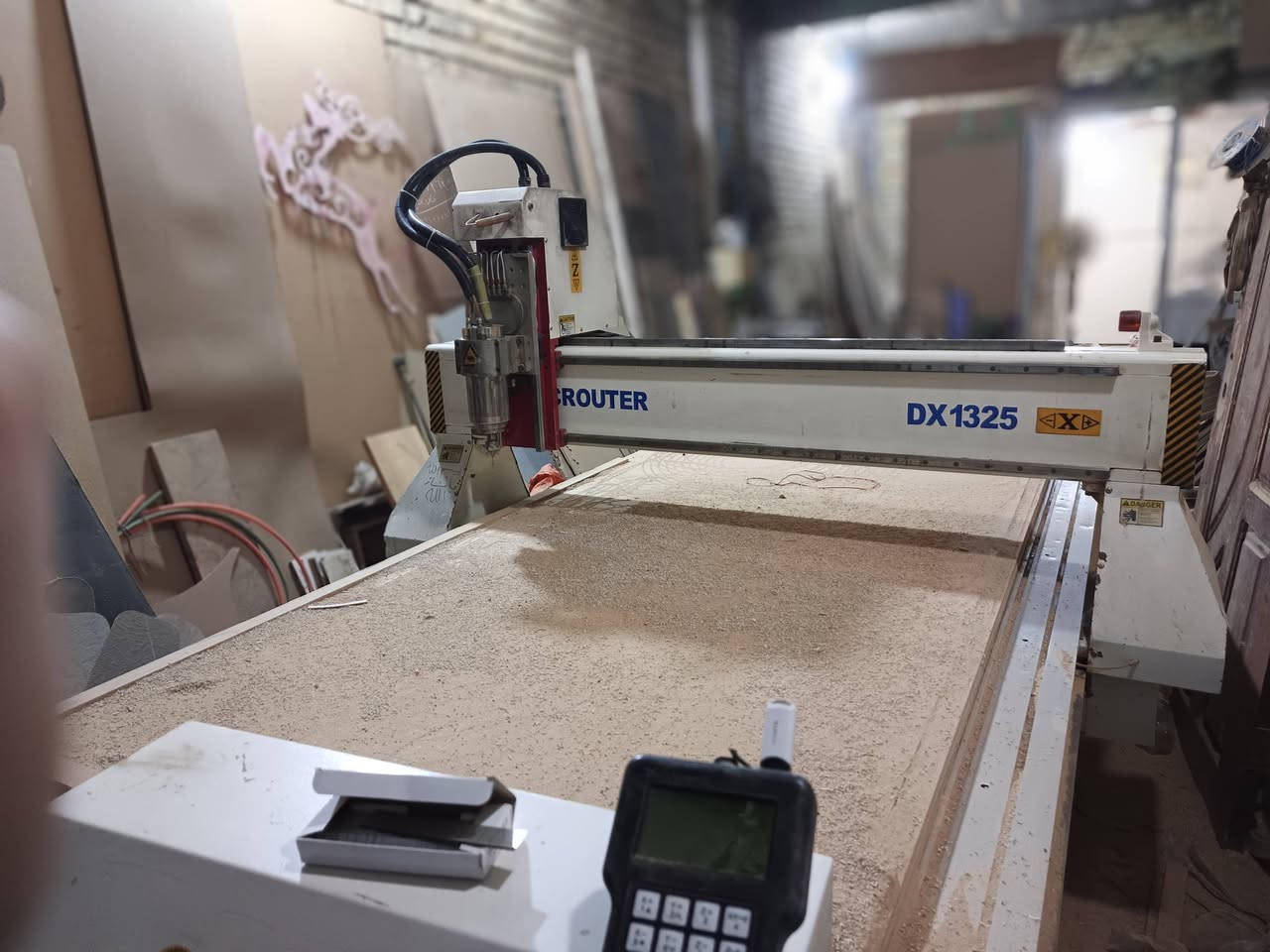 مكينة cnc صيني للبيع مساحتها 3*1.5 متر مكانها بغداد السعر ٤٠ ورقة وبيها مجال
للأتصال ***********
