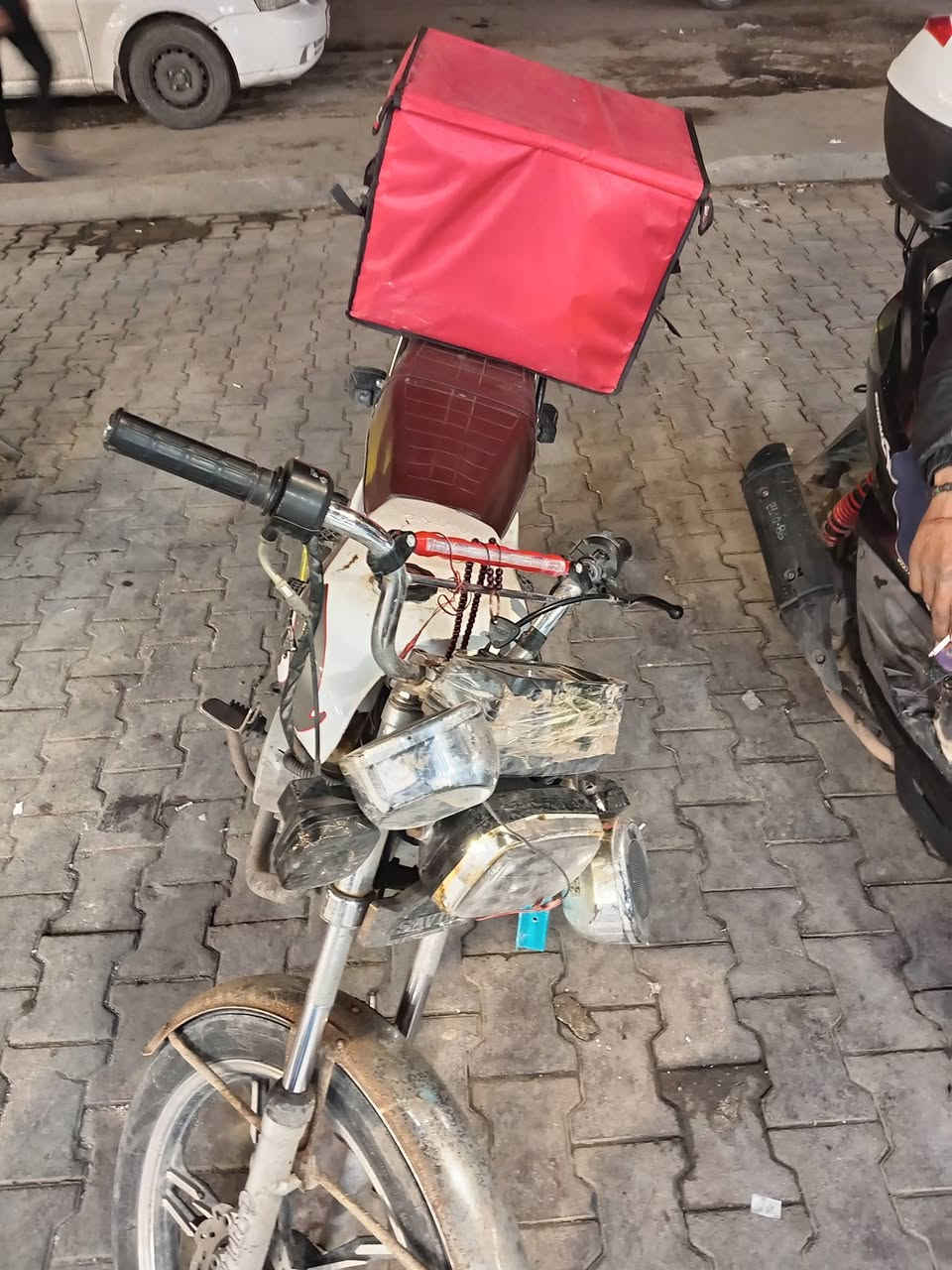 سلام عليكم دراجه سيفان 21 محرك 150 للبيع السعر 400 مكاني بغداد البياع بس الشراي يتصل الرقم ***********.
