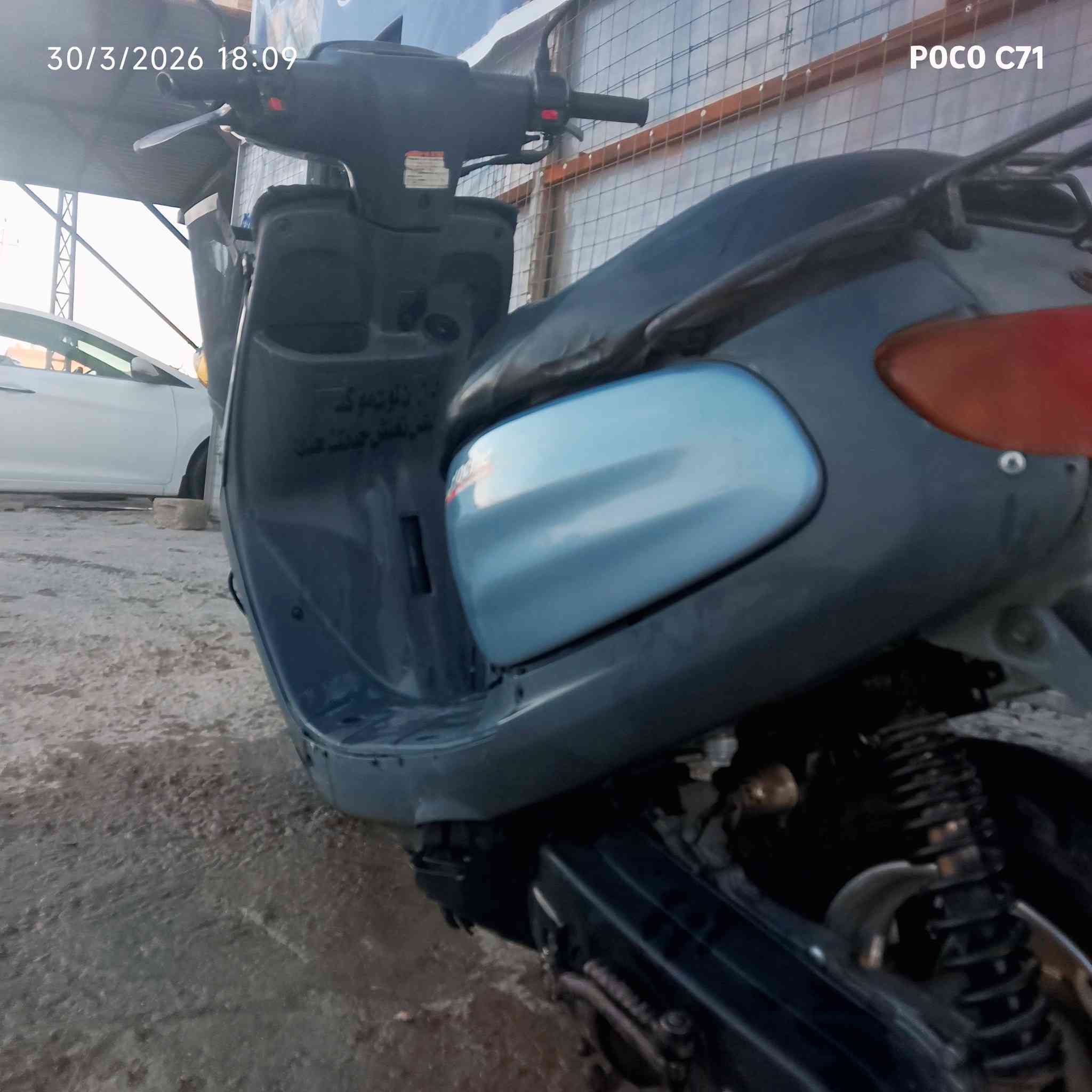 السلام عليكم دراجه للبيع سعرها 225 بيها مجال شارع طارق خيجاني كربلاء دراجه حلوه سلف جديد ماتري جديد كابريتر شويه تعبانه رقم في واتساب***********
