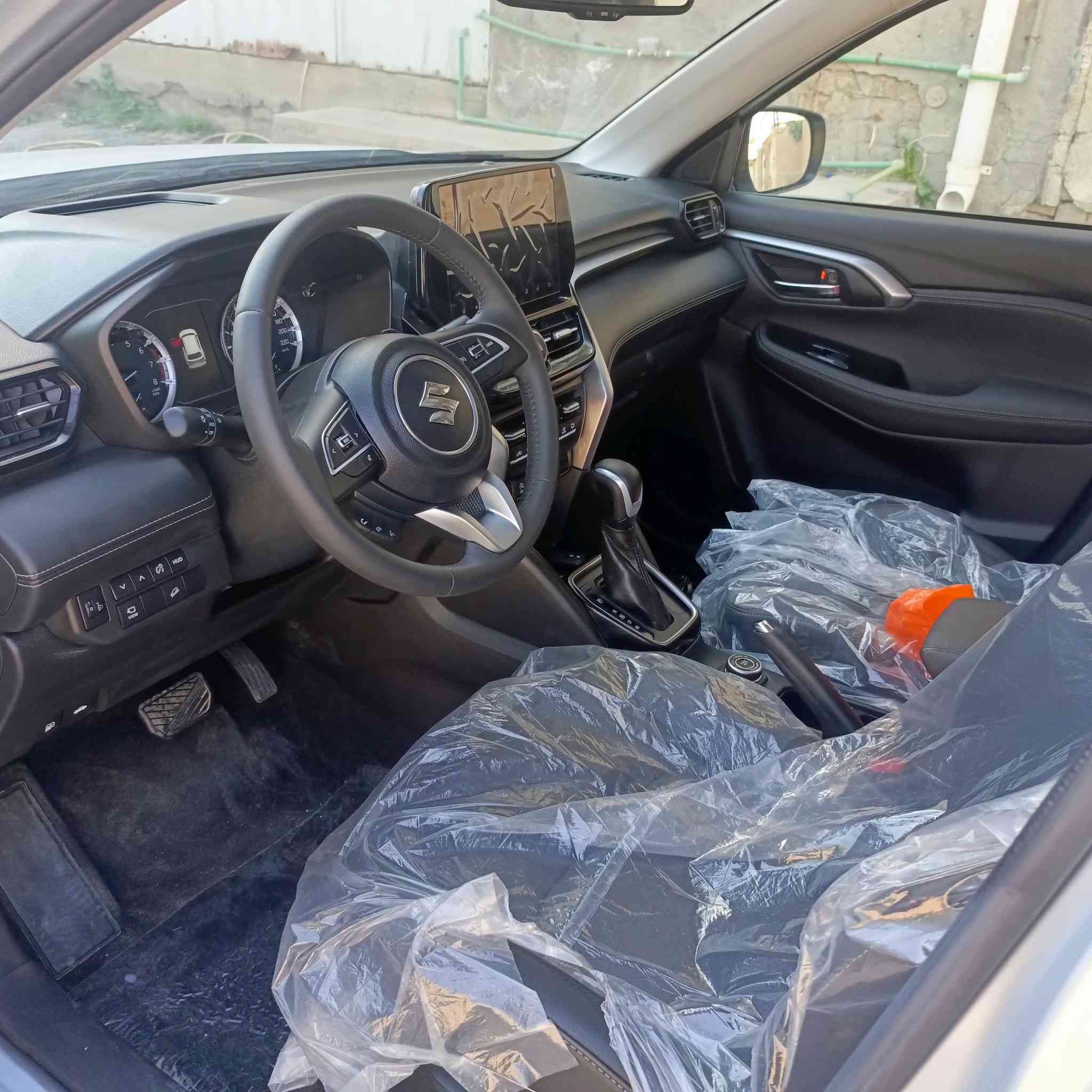 السلام عليكم
للبيع سازوكي موديل 2025
فول مواصفات بانوراما 
سعر 210 وبيها مجال 
رقم بغداد مكفوله وزيرو 
مكانها بعداد 
السياره محجوزه المصرف استقطاع الكتروني 
***********
