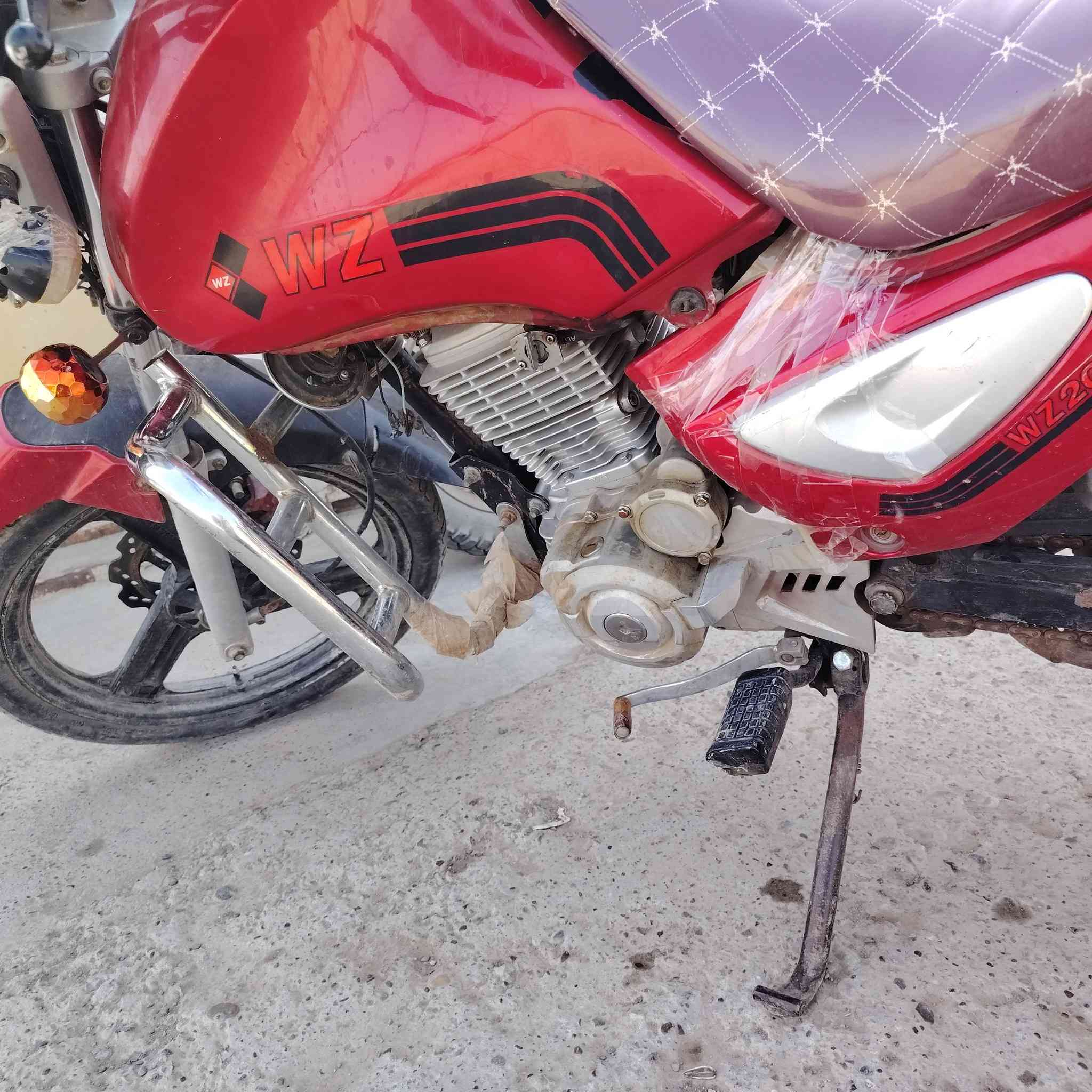 موطور للبيع امزت عالي موديل 19 السعر 700 بي مجال للستفسار أتصل عل الرقم ***********
