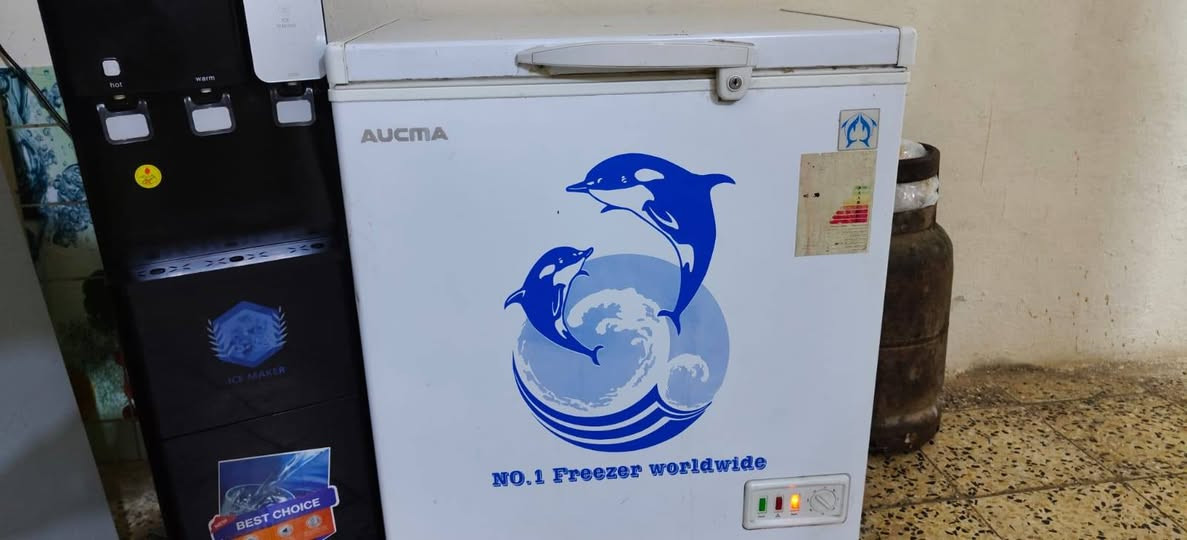 سلام عليكم مجمدة للبيع جمد فول نضيفة 90 بل مية مداخلة تصليح اب 175 مكاني شارع المعهد


**إذا كنت صاحب هذا الإعلان وتريد حذفه لأي سبب، رجاءا أرسل رسالة إلى الدعم الفني**