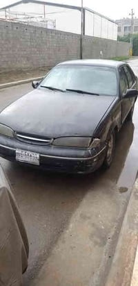 للبيع برنس فراشة موديل 96  السيارة بأسمي المكان بغداد الدورة  07901987...