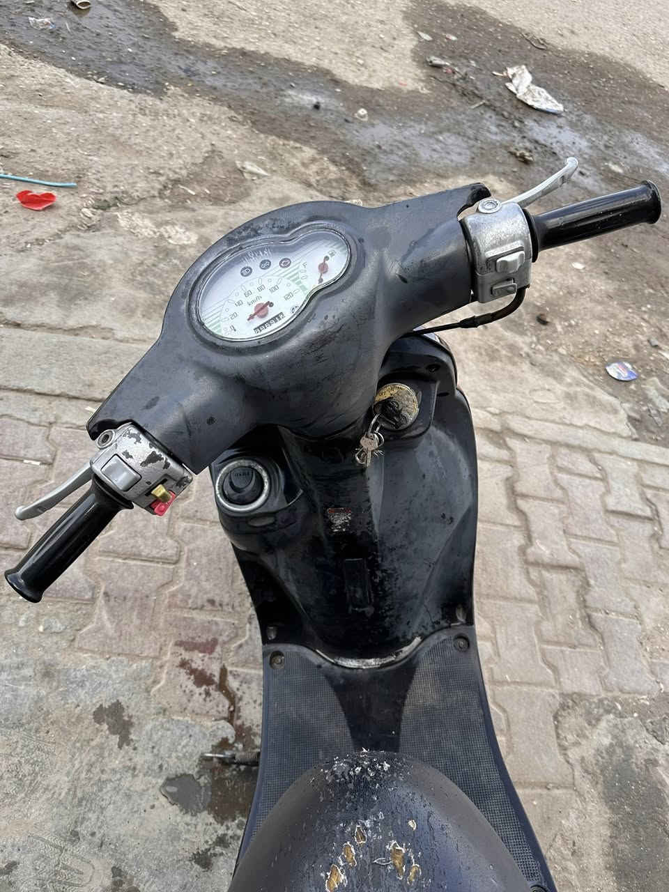 فله للبيع ناشفه ناصريه مركز دراجه بلاديه كلشي ما مفتوح بيه 🩵.   ***********
