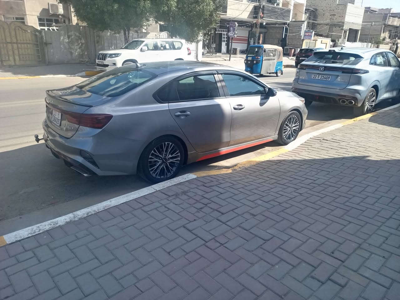 سلام عليكم فورتي كير عادي البيع السعر ١٣٥ رقم بغداد موديل ٢٣ *********** مكينه ١٦٠٠ تيربو
