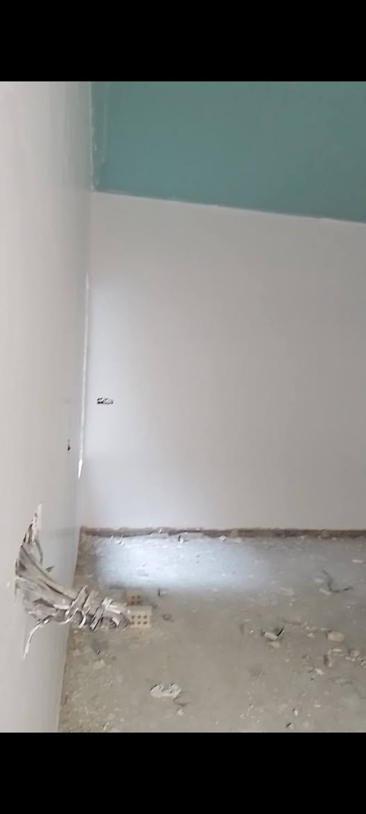السلام عليكم خلفه لبخ وجص وبورك متفرغ حاليا مكاني مدينه الصدر  رقمي ***********
