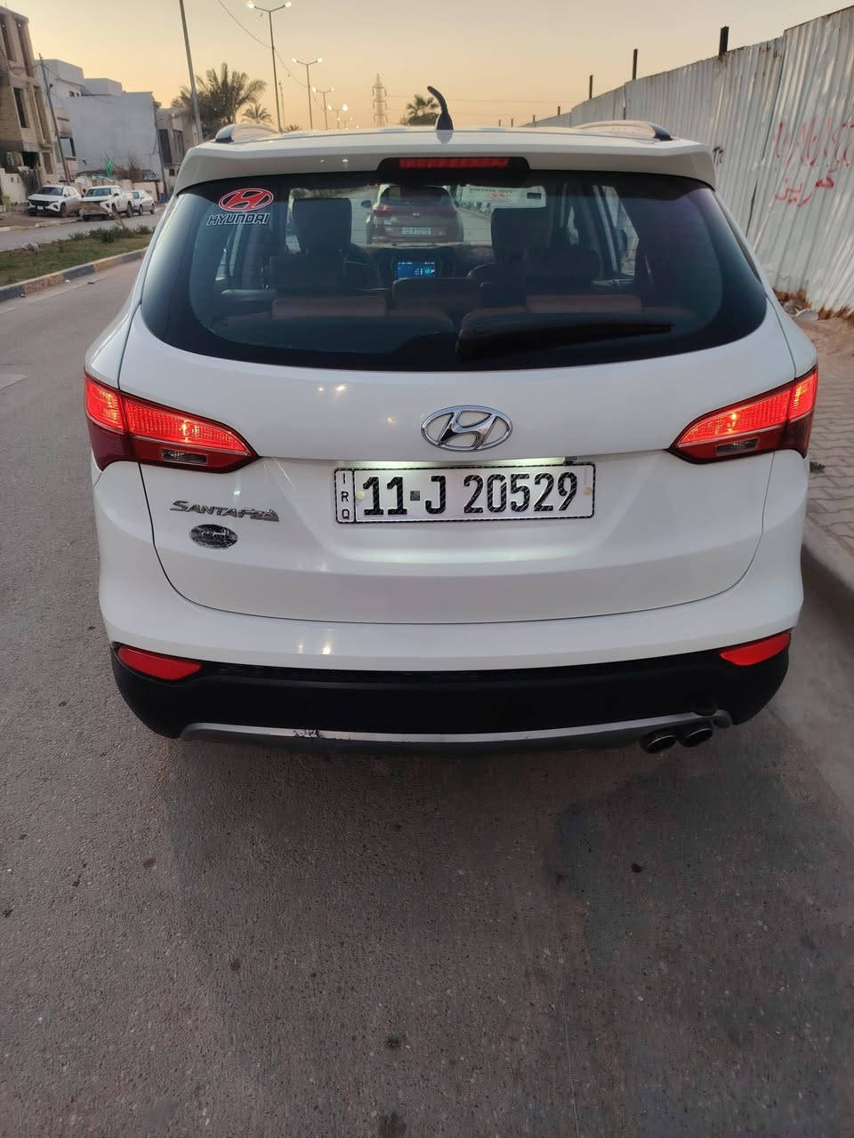 السلام عليكم ((مراوس او بيع))
هيونداي سنتافي 2013 خليجي محرك 2400 مبدل كازكيت (مكفول لا تنقيص ولا تبخير ولا أي صوت) رقم بغداد كفاله عامه 
3 قطع تبريد 
7 راكب  ، مقاعد جلد 
كامرة دوارة 
حساسات خلفية 
تحكمات ستيرن فول 
انضمه قيادة 
نضام ايكو اقتصادي 
انارة LED 
تخم تاير جديد
باتري جديد
صدر امامي خلفي جاهز

مابيها اي نقص عدنا من 2016 

للتواصل مراسلة واتساب فقط 
***********
 مكان بغداد الحرية
