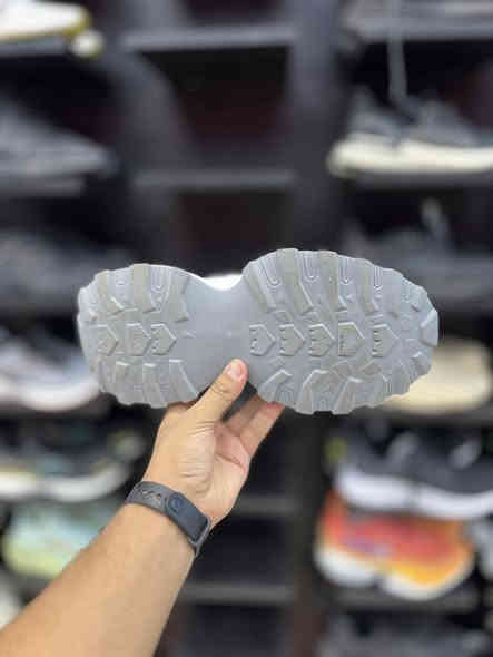 تحفه
قياس 44
السعر 15
نضافه 95‎%‎
العنوآن نجف ملحق الروان 
توصيل 🚚 محافظات 6 داخل النجف3 
*********** واتساب
