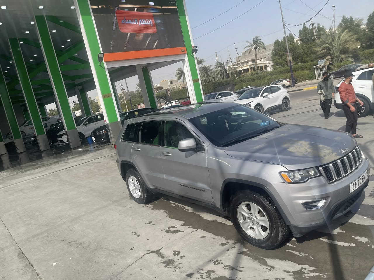 جيب لارديو امريكي 2017 حادثه بنيد فقط فقط صور الحادث موجودة مناقصه برغي صدر كير مكينة تايرات اي كلوب بلدشبول ماكو  شاشة جبيرة حساس خلفي اوتساترت ستوب  شفتات تحكم رادار خلفي فور ويل السعر 17500 
***********
