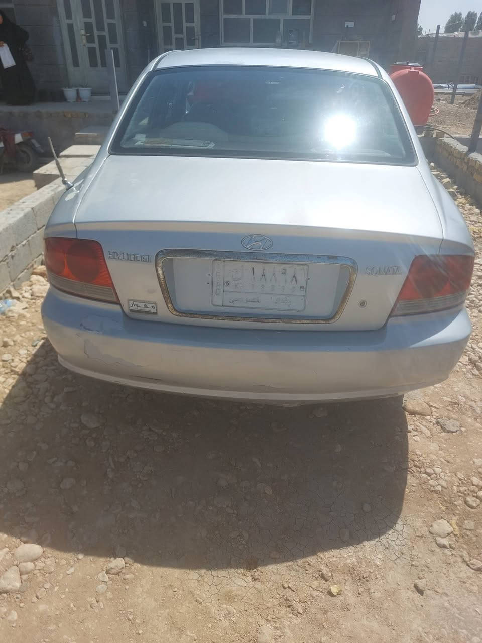 سوناتا وفود موديل 2003 مكينه جديده حجم 2000 تخم تاير بطاريه جديده بيه ظربه الجاملخ الايسر الخلفي السعر 62 ورقه اوبيه مجال الاتصال على الرقم *********** غير متواجد على الفيس
