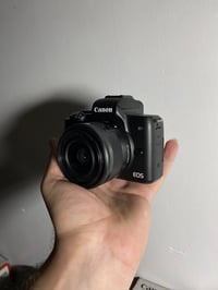 كانون M50 • ميرورليس 4K • عدسة 15-45