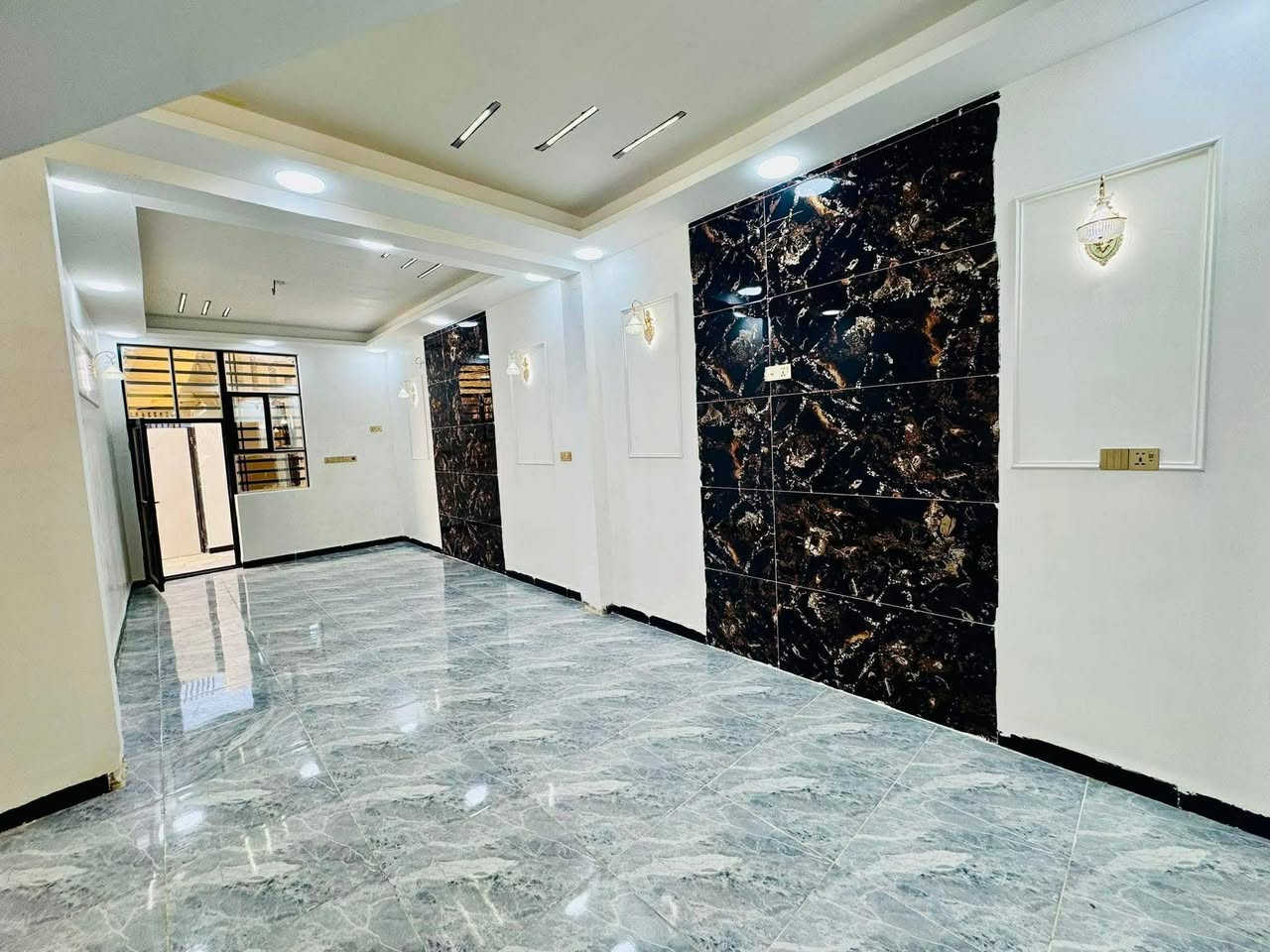 يالله بيت البيع المساحه 100متر حي النداء مجمع بيتي الثاني مقابيل مجمع شارع 12شغل جناي السعر خاص ***********
