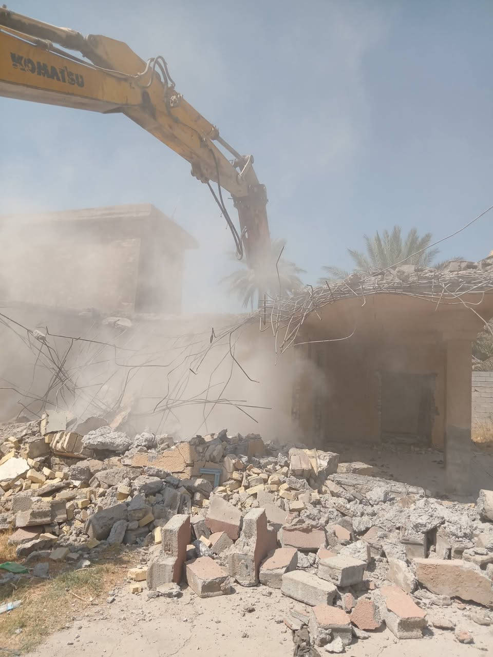 تفليش المنازل وحفر قطع الأراضي و رفع الانقاض وحدل القطعة
للاستفسار الاتصال على الرقم
***********
