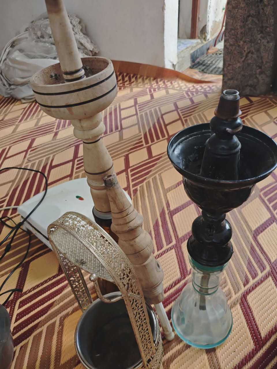 مرجوحه عش العصفور يرادلهه لحيم ب40 الف اني اخذتهه ب130

جوله شرط ب30 

نراكيل وبكار وياهن وحامله مال فحم ب15 قفل 

شاشه مال حاسبه وتستخدم للكامرات ب10 

مال بهارات ب5 كامله بدون نقص 

خلاط ب5 بي نقص بس الي بلصوره موجوده 

قالب كليجه كهربائيه شغاله شرط  ب10

كرسي اطفال سياره ب35

اخوان الاسعار بيهن اكو مجال وبيهن لا

***********

