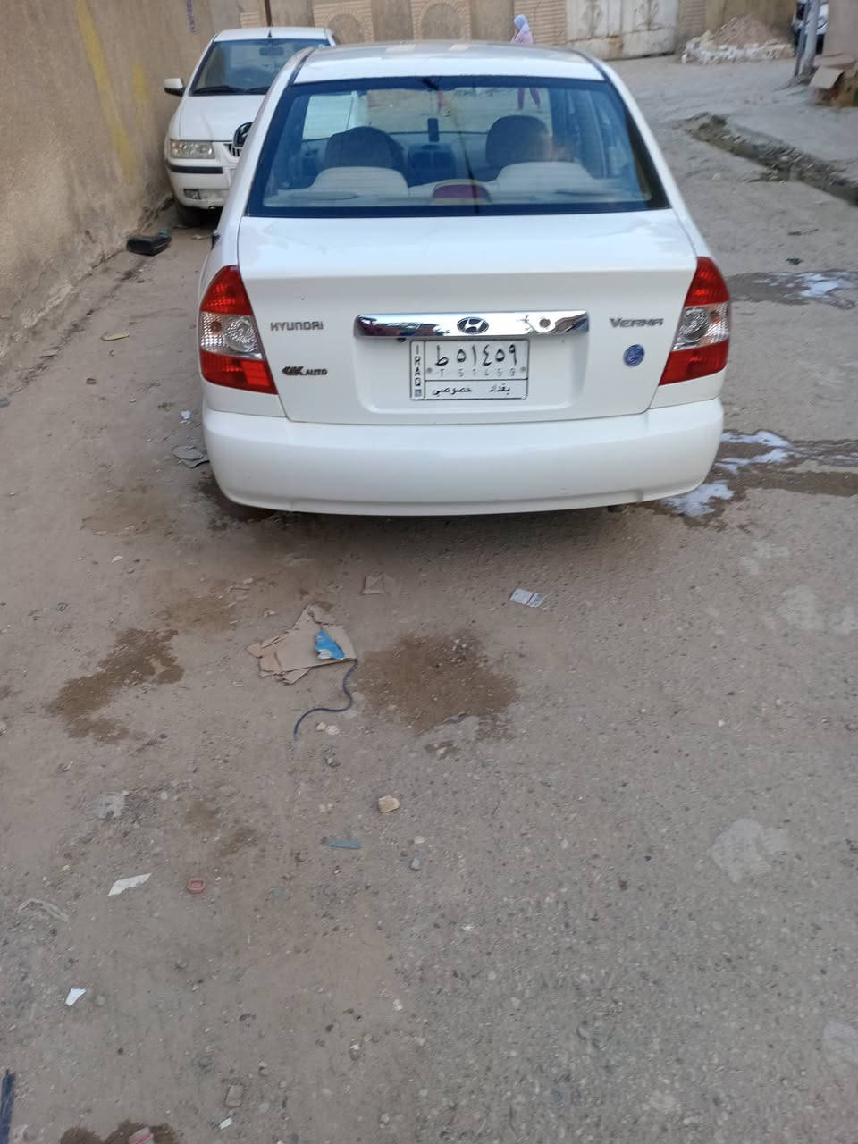 @عندي سياره فيرنا موديل ٢٠١٥ جديد ماشيه ٥١ مرحبا محرك كفاله عامه من ضرب وسياره محجوزة المصرف وسحب عليه قرض وسياره با سم الشركه ورقالهاتف***********و***********
