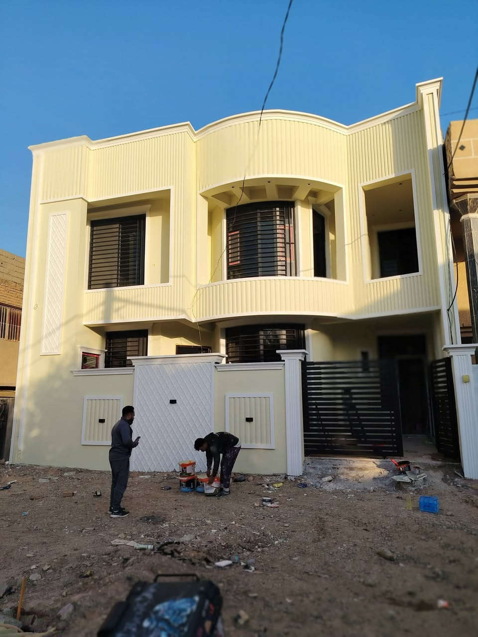 (  على استعداد لتنفيذ جميع اعمال الديكور  ) 
 بأقل الأسعار بدقة وحرفية عالية فريق عمل متكامل متخصص لخدمتكم، أعمالنا تتحدث عنا، الإلتزام بأعلى درجات الجودة ودقة المواعيد شعارنا. 

خدمات عالية المستوى سرعا في الإنجاز  لجميع المنشآت السكنية من قصور وفلل ومنازل ومجمعات تجارية تسليم هندسي.... 
*احدث تصميمات عصريه ديكورات منازل وترميم تركيب جبسون بورد جبصين عربي قرميد 
*احدث انواع الديكورات المنزلية 
* احدث ديكورات بديل الرخام و الخشب 
* احدث ديكورات الجبسم بورد   
* تصفيح أسقف فلات 
* تركيب خشب الارابيسك cnc 
* تركيب قواطع جبسم بورد 
* تركيب قواطع سمنت بورد 
*  تركيب  الفورسيلنج البلاستيك الملون والابيض
* تئسيس وتشطيب دهان كافة الديكورات دهان ساده أو ديكور
* بأقل الأسعار نعمل بجميع المحموديه وأطرافها 
* هاتف : 
***********
***********
بادارة ..غسان جمعه
