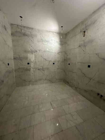 💎 للأيجار في السيدية 💎
منشور رقم((411))
شقة حديثة  طابق ثاني🧐
  
تحتوي // 2 غرف وصاله ومطبخ  
وخدمات 

الموقع 📌الاقتصاديين 
للأستفسار📞
***********
📍مكتب المتحدة للاستثمار العقاري 📍
موقع المكتب📍: الضباط قرب مجمع السفير
