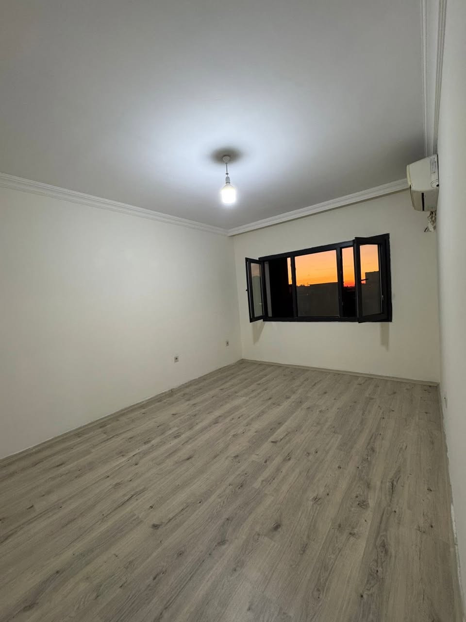 ئەرزانترین و خوشترین شقە و واجهە ل بەردەستن بو فروتنێ ل پروژێ (روژ ستی) 
🚩مساحەت ١٦٠ متر ٣+١
🚩طابق ٢
بو پترپێزانینا پەیوەندیێ بو ئەڤێ ژمارێ بکە
***********
______
ارخص و احلا شقه و واجهة متاحة للبيع في مشروع (روز ستی) 
🚩مساحەت ١٦٠متر ٣+١
🚩طابق ٢
للمزيد من المعلومات، يرجى التواصل معنا
***********
.
.
.
#دهوك_زاخو_سليماني_ئاكري_ئامیدی_هولیر #العراق #شقق #explor #شعب_الصيني_ماله_حل😂😂
