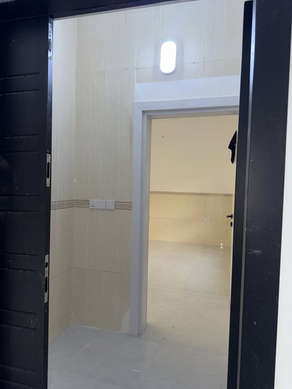 دار 200 متر طابو ملك صرف 
فول سيراميك فول مواصفات بناء نظيف
‏العنوان القادسية الثانية شارع أبو وليد
‏يتكون الدار من (كراج +حديقة+استقبال+ مطبخ حار بارد+ + هول+ غرفتين نوم+￼بيتونة￼￼+￼صحيات داخلي وخارجي )
‏
￼ السعر مراسلة الصفحة 
￼ للاستفسار أكثر اتصل بالرقم التالية 
***********
***********￼
‏نستقبل كافة العروض في جميع مناطق كركوك نتعامل فقط في الطابو
