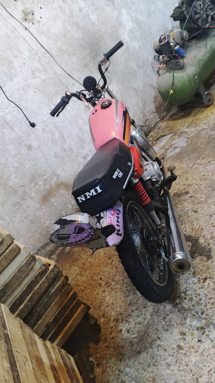 دراجه ادوات النضافه شوفت عينكم مكفوله من البوكه العنوان شط العرب الجزيره *********** الشراي يجي واتساب
