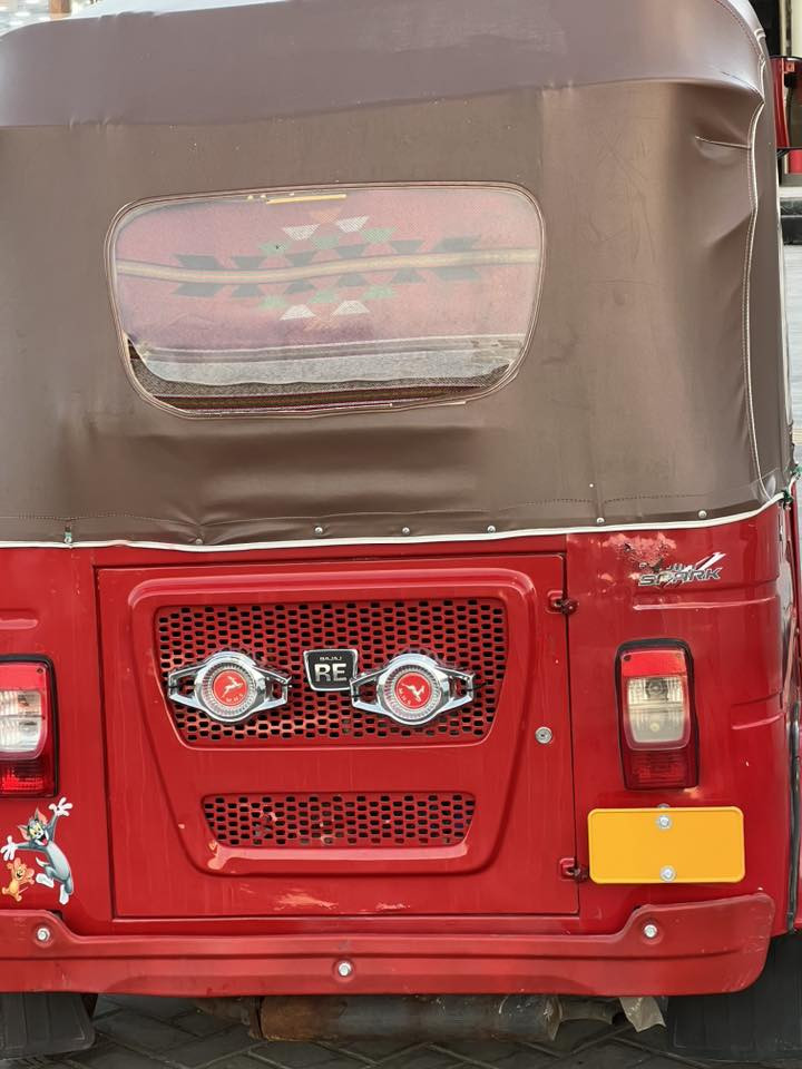 السلام عليكم تكتك موديل 2022بسمي رقم إنكليزي مجفته شركه بيه ضربه بارد السعر 7800 الرقم ***********
