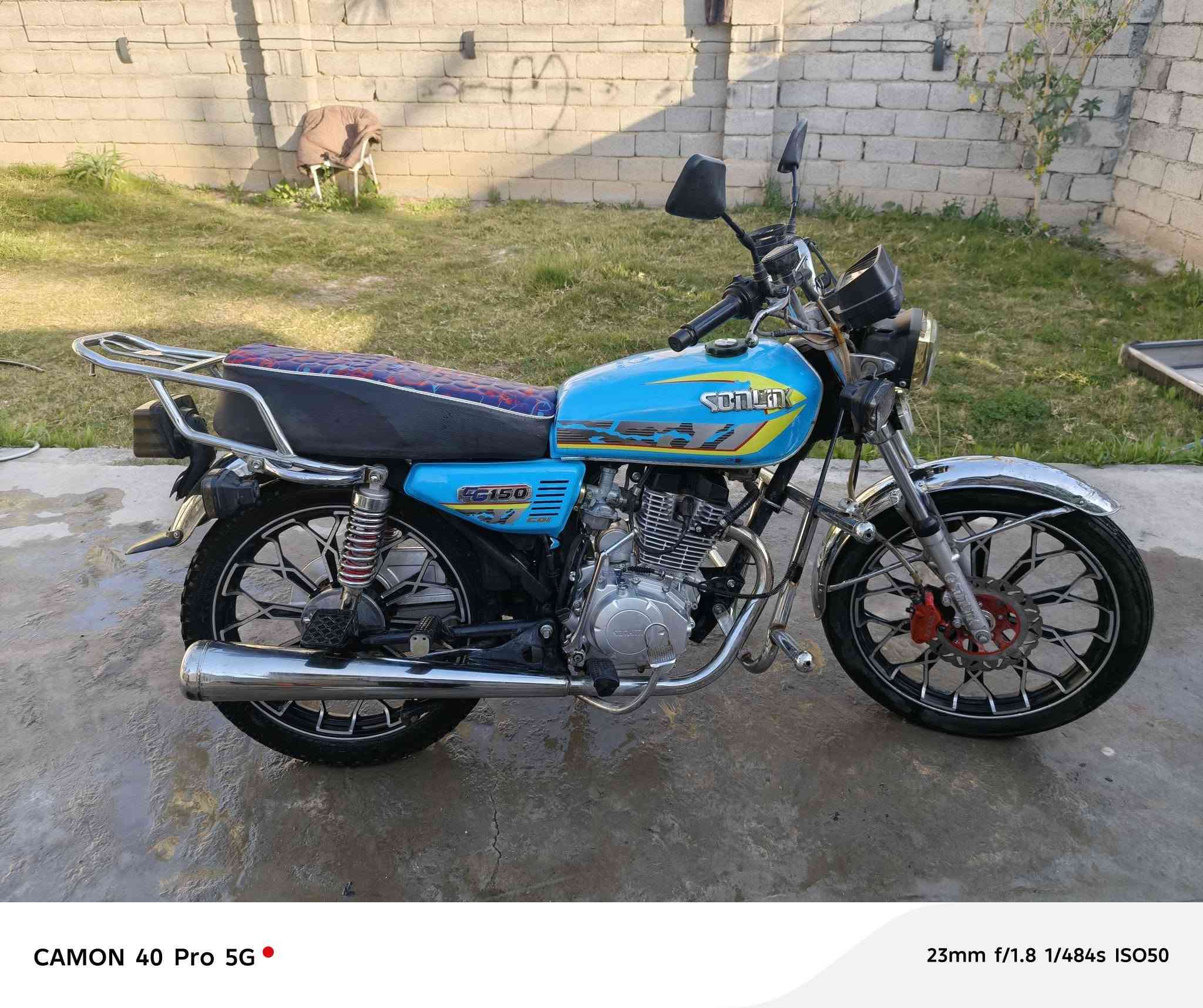 سيفان للبيع موديل 2024 اي نقص ما بي اوراقه كامله سعره 625  رقم ***********
