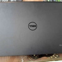 لاب توب • ما بيه شاحن • اكتبلي سعر