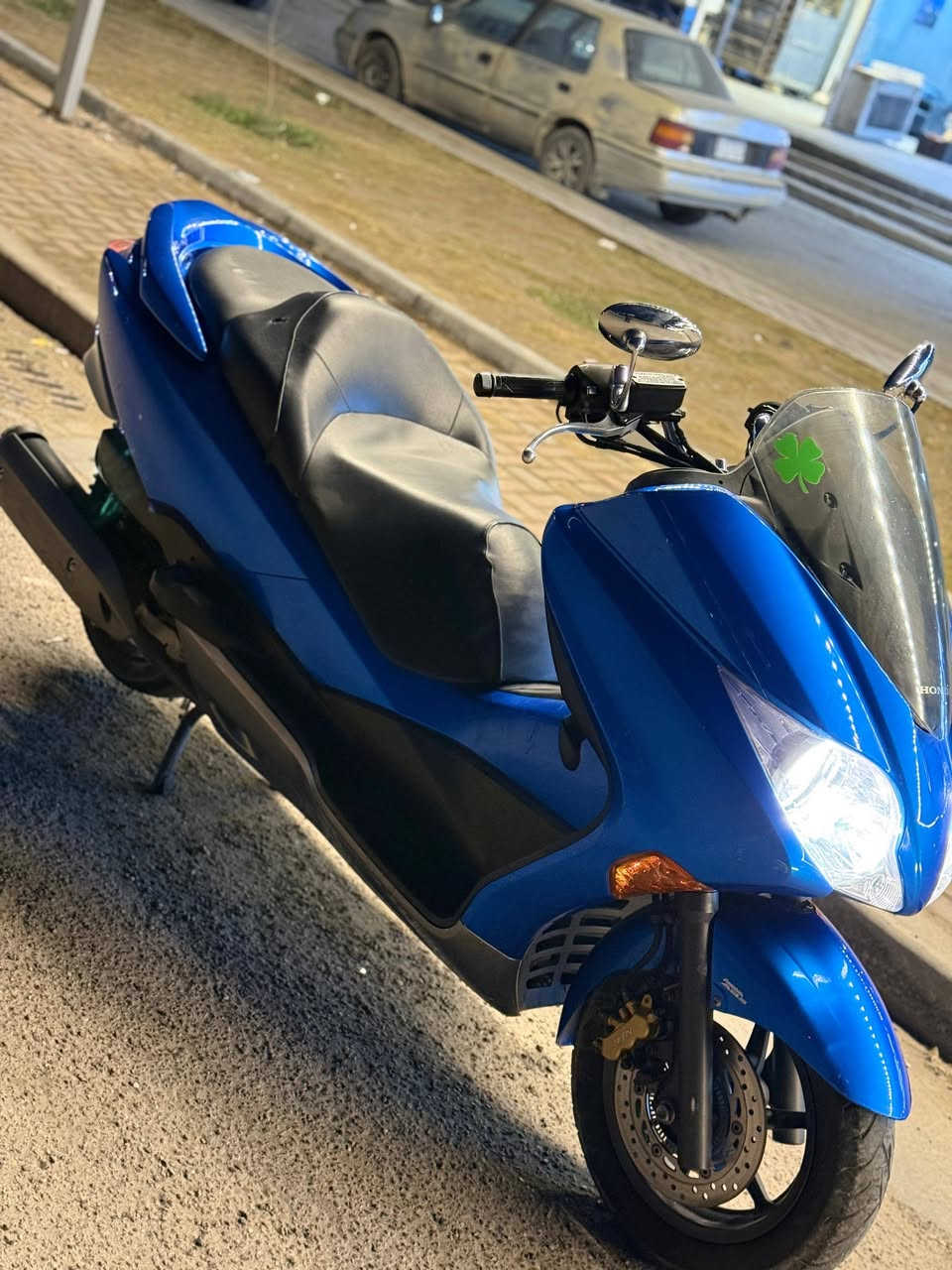 فورزة 0/10 صار 10 أيام نازلة من الرمبا 
لون مميز مكينة 250 للأستفسار  ***********
مابيها أي نقص 💯💯
