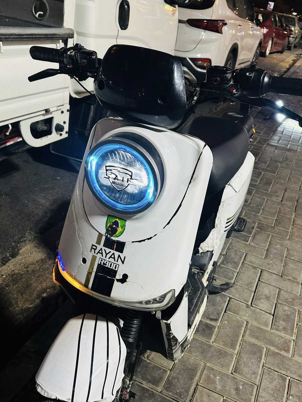 السلام عليكم مطور للبيع شرط ٦بطريات الريان R900
متطور🏍️نضيف
***********
