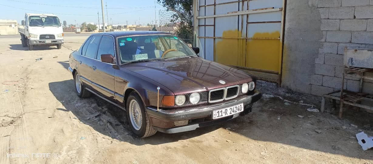 سلام عليكم من رخصت الدمن بي ام حجم 735 كير عادي موديل 92 بسمي رقم بغداد مكينه 8 سندر  مسكر مكان سياره المثنى قضاء الخضر سعر 63 بيها مجال ***********
