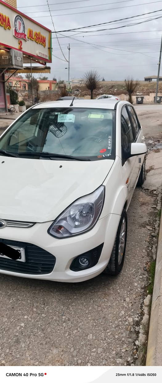 فۆرت فیگۆ. 2015 سفری شەریکەی نیڤا رەقەم وسەنەوی هەمووو شتێکی تازەیە تا 2030 سەیارەکە زۆر لۆک ماوەتەوە گێر مەکینەی. هەموو گیانی سەیارەکە بەشەرت.تایەکانی تازەیە  تەنها 126 هەزار حەقیقی رۆشتوەو 2 پارچە بۆیاخی هەیەبێناوگرتن شاشەو کامێرا کامل سێرڤس کراوە سەیارەکە زۆر جوانە پاک ماوەتەوە مالی دۆستەوە. هیچ مەسرەفێکی تیا نیە سعری91 گەلا و معامەلەیە. سەیارەکە لەسلێمانیە.    
ژم:*********** السليمانية, العراق
