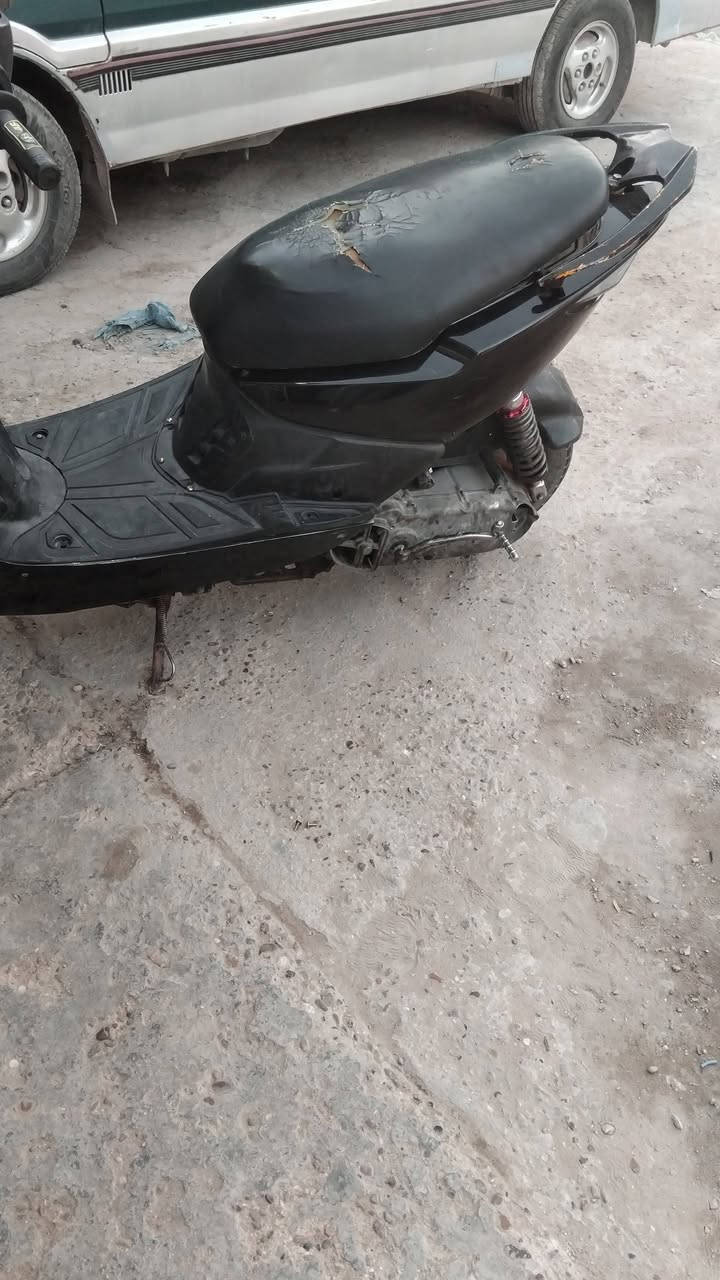 سلام عليكم. ماكس مضلع دراجه نقصه بس كفر امامي نكره بكل وكت سعر 350 مكاني بغداد حي جهاد


**إذا كنت صاحب هذا الإعلان وتريد حذفه لأي سبب، رجاءا أرسل رسالة إلى الدعم الفني**