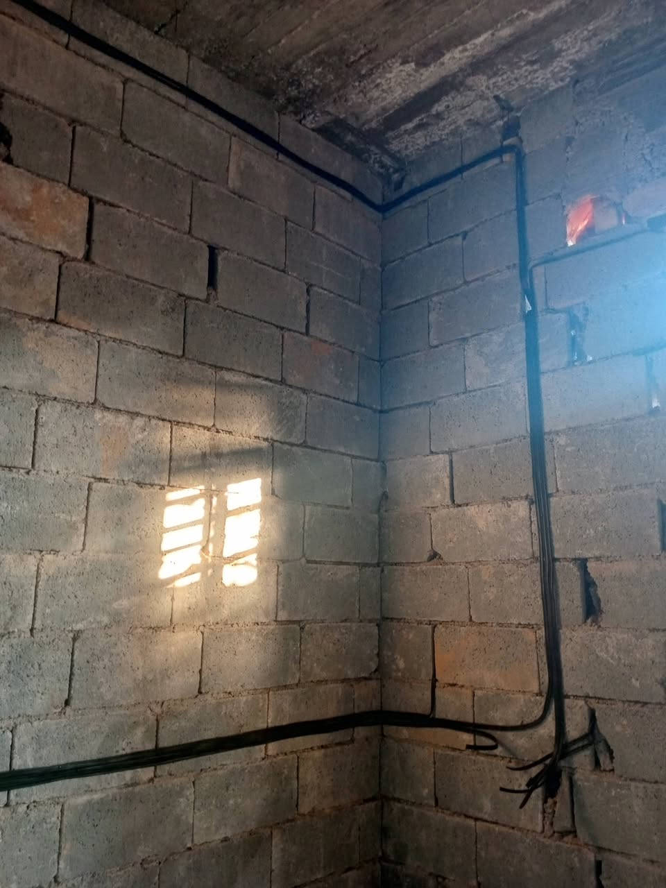 تم بحمد الله تأسيس كهرباء لمنزل بمساحة 100 متر 

​📞 للتواصل والاستفسار عن خدمات التأسيس والصيانة الكهربائية في كربلاء، يرجى مراسلة الصفحة أو الاتصال.
*********** واتساب

​#تأسيسات_كهربائية #كهرباء_منازل #كربلاء #جودة_العمل
