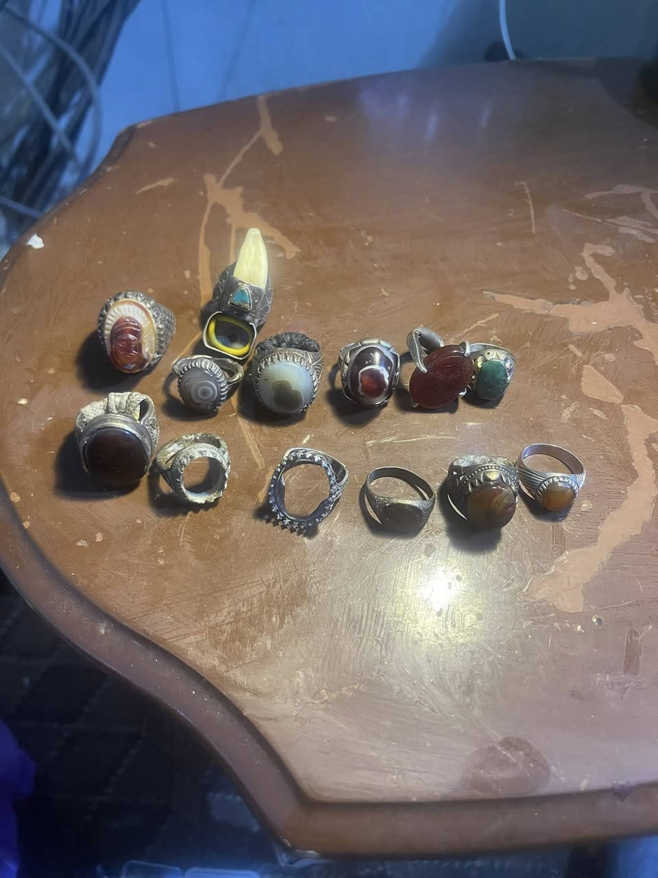 للبيع بيش تاخذون الغرام ***********
