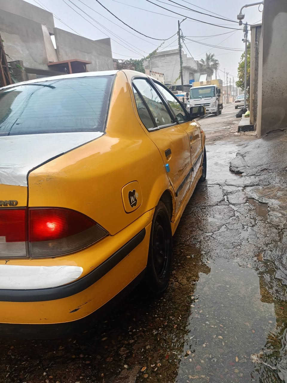 اسلام عليكم ورحمت الله وبراكاته مديل السياره 2010 بيع مستعجل  السياره سمنت مكفلوه من كلشي بس بيها بدايت كازكيد مشعول ولسياره بيها منضومه غاز شغاله وبيها جاملغ السايق ولبونيد امبدل اي ضربه مابيها وبيها خيسان بل دوسات وبطاين مال جملغات الخلفي شي قلبل وعليها هيامال 8 اشهر سعر السياره 22$قفل بس الشراي يتصل *********** العلوان موصل
