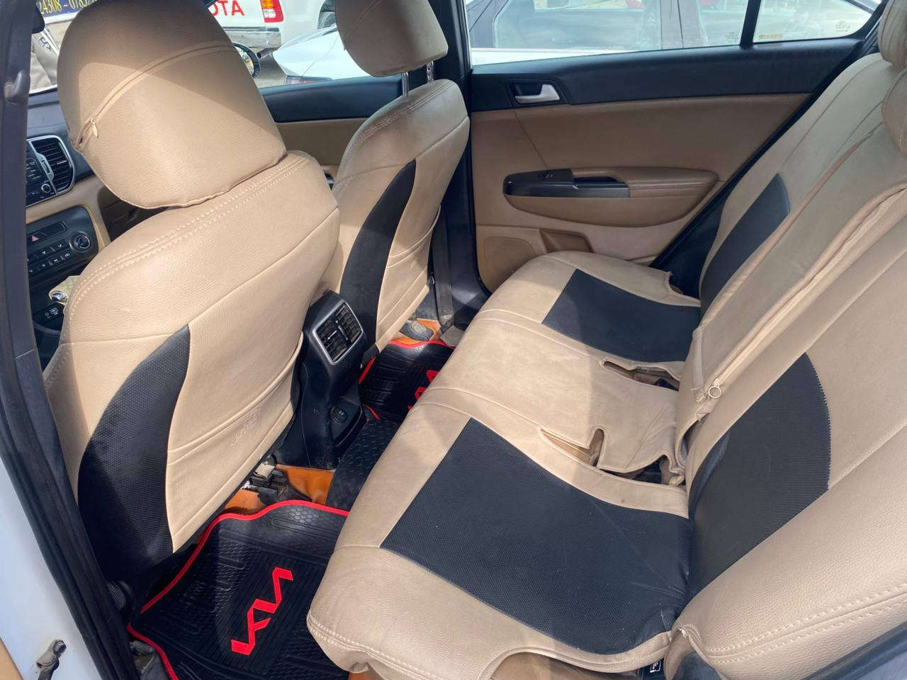 سبورتج خليجي موديل 2018 رقم بغداد دولي بسمي سنويه لحد 2027 سياره مكفوله كفاله عامه  طارات جدد باتري جديد صدر جديد كلها مكفوله العنوان بغداد الغزاليه  سعر 180$ بيها مجال قليل رقم الهاتف***********
