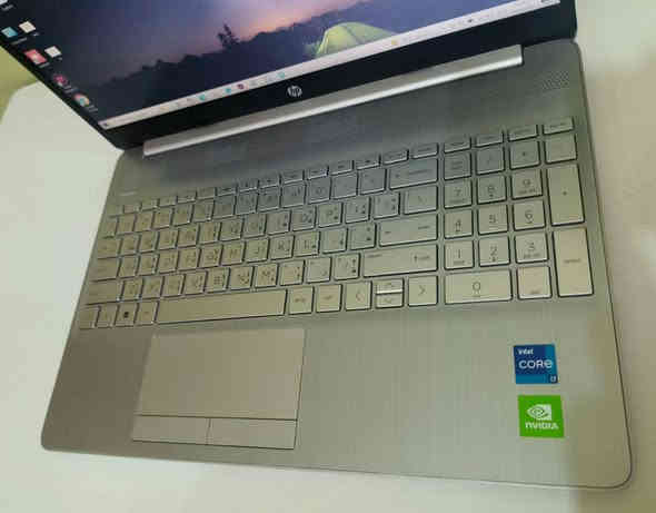 السلام عليكم
لابتوب hp
مواصفات
كوراي سفن الجيل 12
رام 8 
كارت شاشة خارجي نفيديا
هارد سامسونك  ssd 512
نظافة 100%
حجم 15.6 شرق اوسط مو باله
السعر 550 الف قفل من الاخير
مكاني بغداد الامين الثانية
***********
