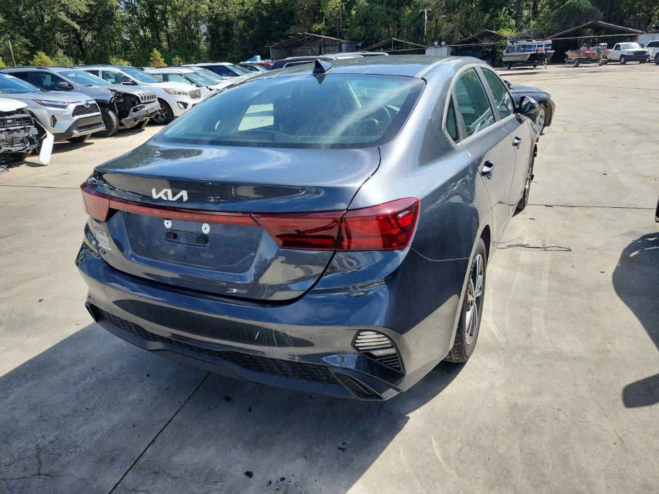 سلام عليكم فورتي ٢٠٢٤ دخول جديد مرقم كامل بغداد حادث بنيد وشويه بلجاملغ بارد بدون صبغ وبدون تبديل ليبل واحد موصفات  ٣ انضمه قياده تحديد مسار مثبت سرعه اشاير مري رادار جانبي   مكاني بغداد العبيدي ***********
