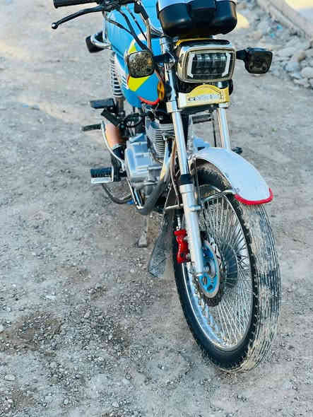 سلام عليكم متاح دراجه 4كير موديل 24دراجه جديده بمعنه الكلمه دراجه بس بيها الشاشه يردالها فيوز اي نقص مابيها صالنه رياضي كهربائيات كلها شغالا محرك شرط مامفتوح تفحص وين ماجان ابيع بل شرط مكاني بيجي اتصال ***********
