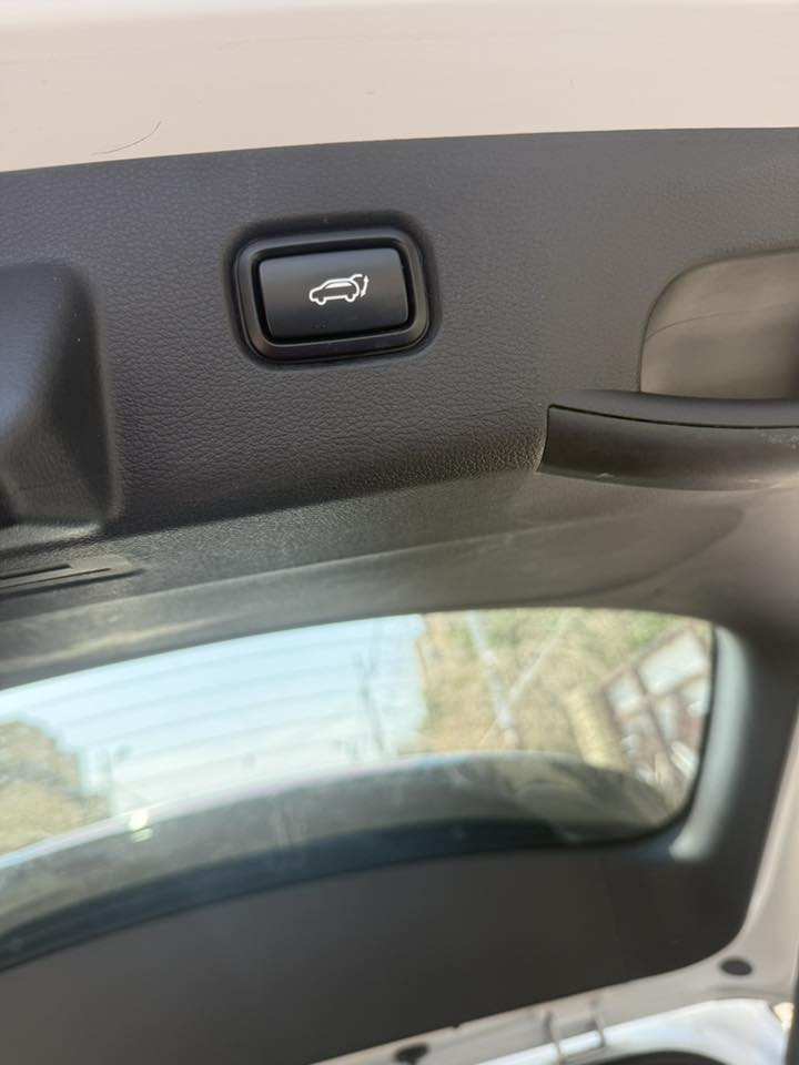 السلام عليكم سبورتج مو يل 2025ماشي 29الف سعر 225 وبيها مجال***********
